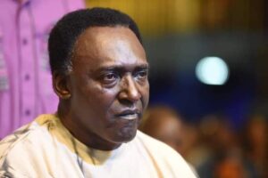 Veteran Actor Clem Ohamaze Breaks Down In Tears As Prophet Fufeyin Gifts Him 8m For Surgery