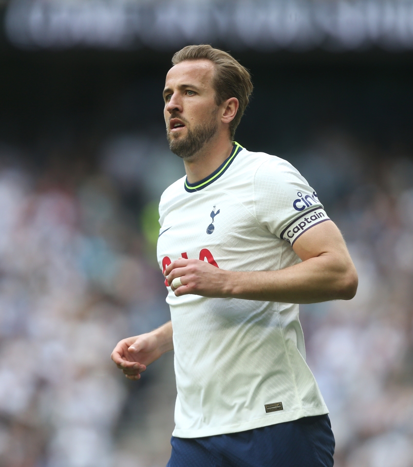 Tottenham will ‘probably look to sell Harry Kane for £10m’ as Man Utd and Bayern Munich fight over huge transfer