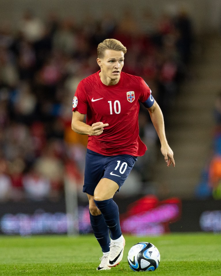 Arsenal star Martin Odegaard refuses to get drawn into contract talks as he nears end of £115k-a-week deal