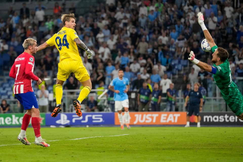 Lazio GOALKEEPER scores dramatic 95th minute equaliser in Champions League clash with Atletico Madrid