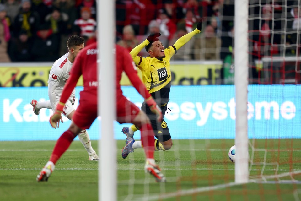 Jadon Sancho blocked from taking penalty despite ‘begging team-mate’ after Man Utd outcast wins Dortmund a spot-kick