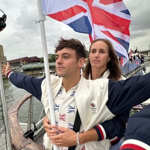Tom Daley and Helen Glover recreate iconic Titanic moment as fans hail ‘brilliant’ Team GB opening ceremony moment