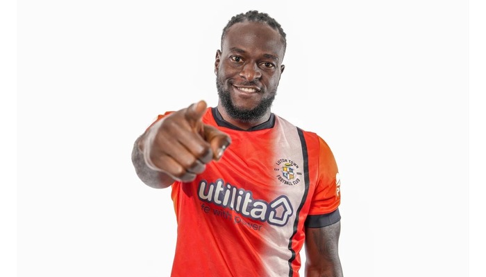 Ex-Super Eagles star Victor Moses joins Championship side Luton Town