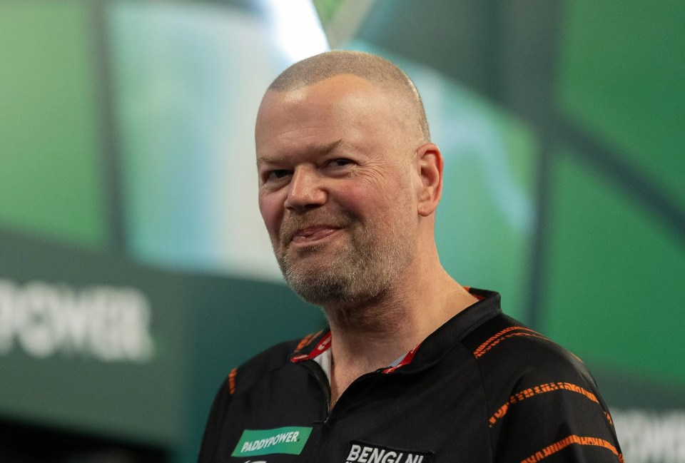 Watch Raymond van Barneveld lose ‘one of best darts matches in history’ despite averaging stunning 112.71