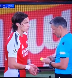 Fans convinced Declan Rice handed Riccardo Calafiori a VAPE in middle of Arsenal’s Champions League clash against PSG