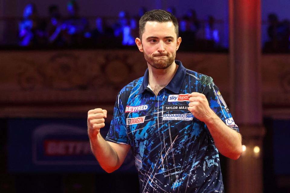 Luke Humphries knows he has a target on his back as darts star bids to defend title at huge £600k World Grand Prix