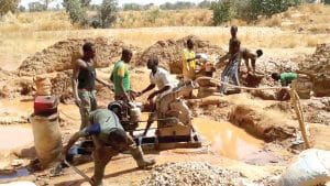 FG Arrests 300 Locals, Foreigners Over Alleged Illegal Mining