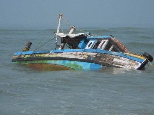 Just In: Eight Confirmed Dead, Others Missing As Boat Carrying 200 Persons Capsizes In Niger