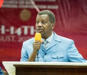 Adeboye Hails Subsidy Removal, Says God’s Intervention Saved Naira From Falling To ₦10,000 Per Dollar