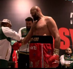 ‘Shorts by his chin!’ – Fans stunned at Tyson Fury’s bizarre outfit for Oleksandr Usyk rematch