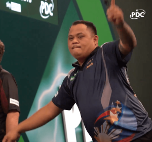 Watch moment darts star celebrates before missing shot… only to pull off huge World Championship shock seconds later