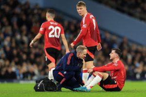 Ruben Amorim gives Mason Mount injury update after cursed Man Utd star left pitch fighting tears