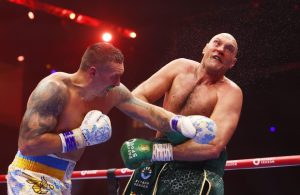 Oleksandr Usyk shows off incredible ‘reflexes of a cat’ and ripped physique just 17 days before Tyson Fury rematch